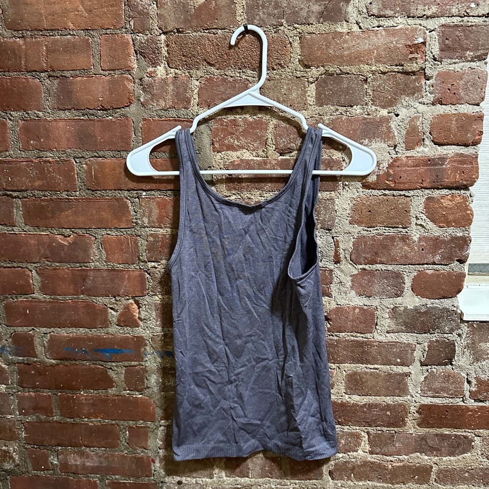 Lululemon tank top (high neck)